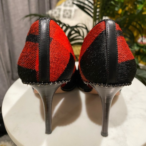 EXCELLENT barely worn Coach Tamara plaid calf hair beaded heels - Picture 3 of 8